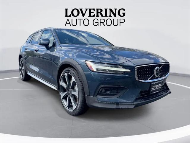 2026 Volvo V60 Cross Country Ultra, B5 AWD Gas (mild hybrid) for sale in Meredith, NH