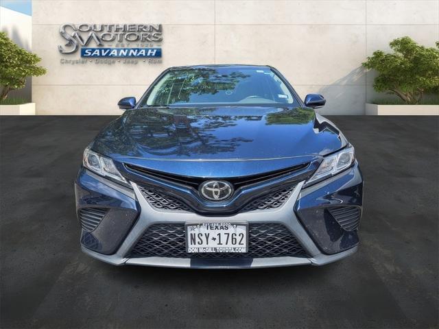 2020 Toyota Camry SE