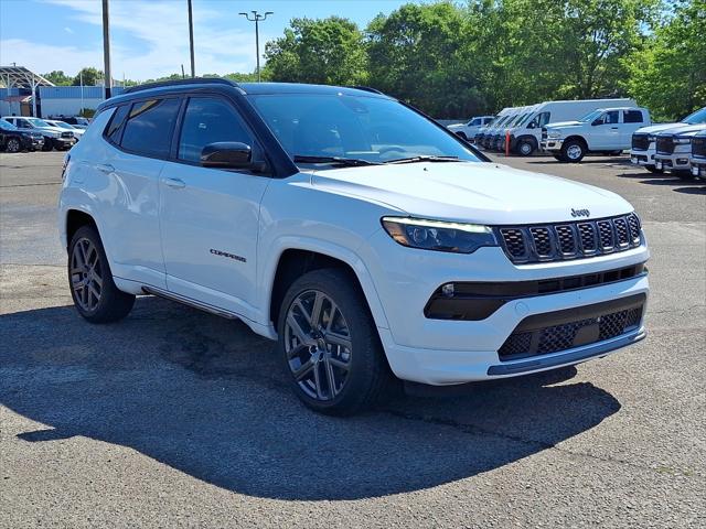2025 Jeep Compass COMPASS LIMITED 4X4