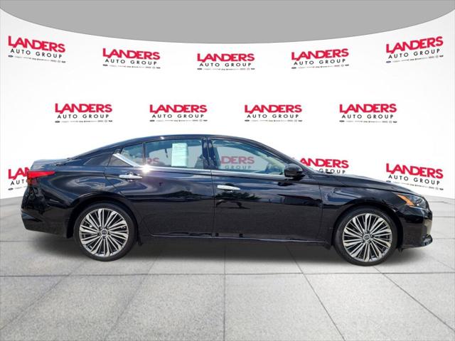 2025 Nissan Altima SL FWD