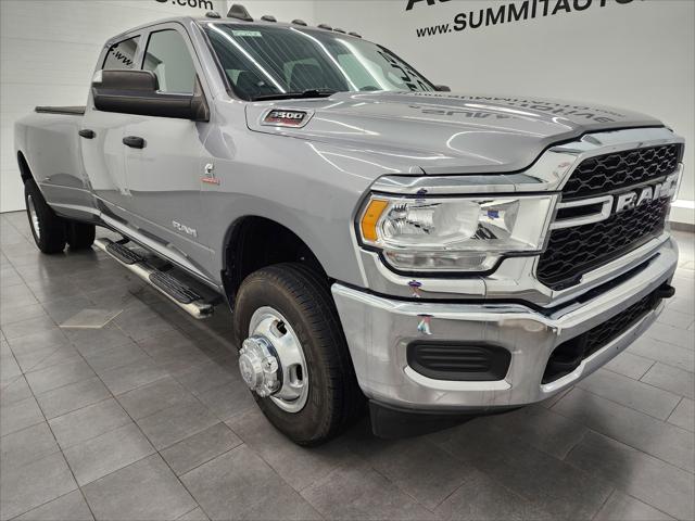 2021 RAM 3500 Tradesman Crew Cab 4x4 8 Box