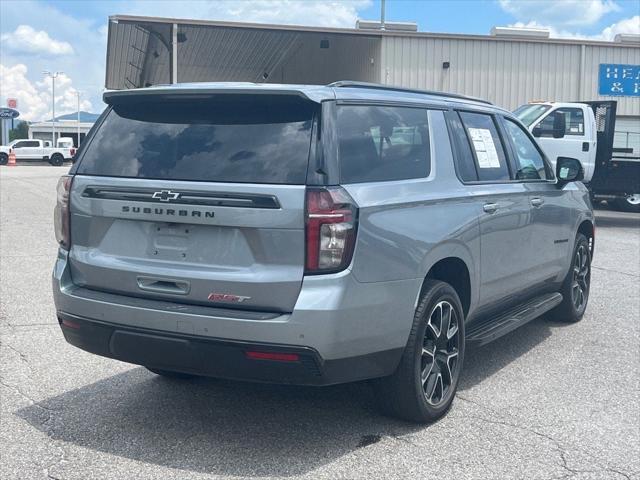 2023 Chevrolet Suburban 4WD RST