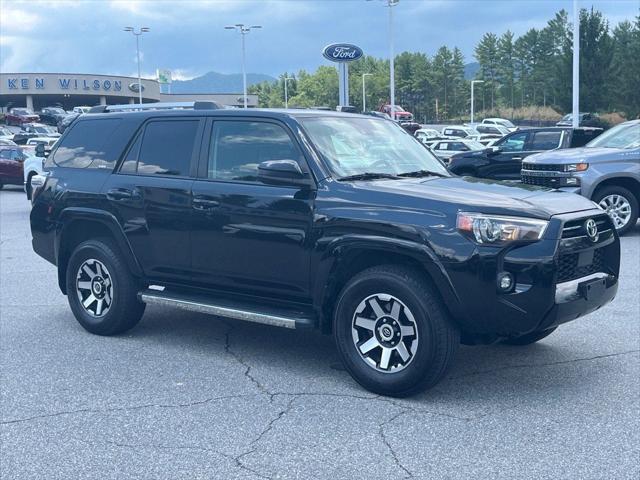 2022 Toyota 4Runner SR5