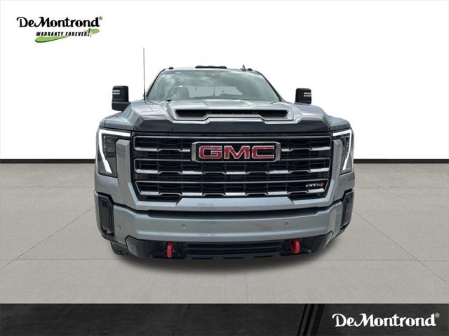 2025 GMC Sierra 2500HD 4WD Crew Cab Standard Bed AT4