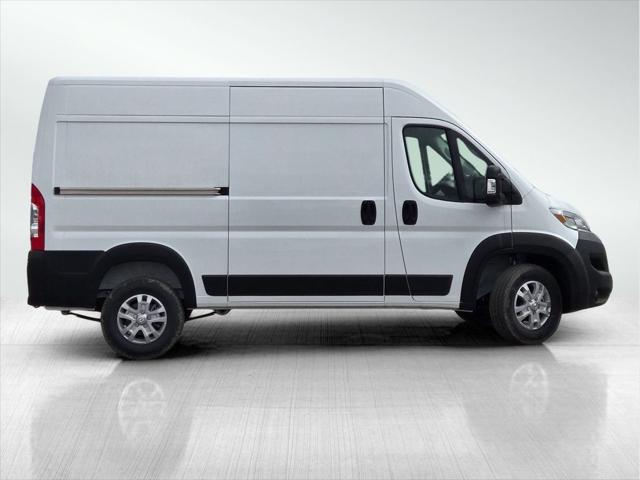 2024 RAM ProMaster 1500 Cargo Van SLT High Roof 136 WB