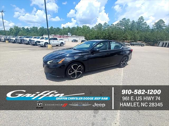 2023 Nissan Altima SR FWD