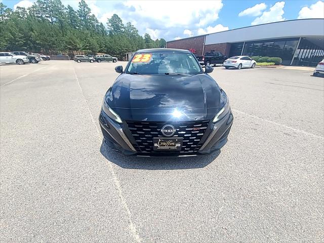 2023 Nissan Altima SR FWD