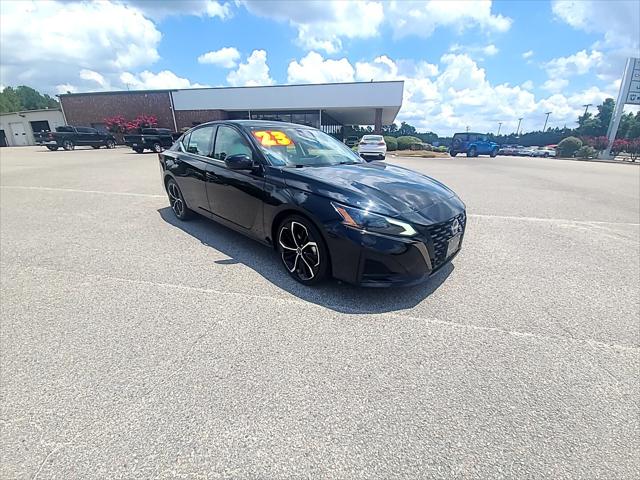 2023 Nissan Altima SR FWD
