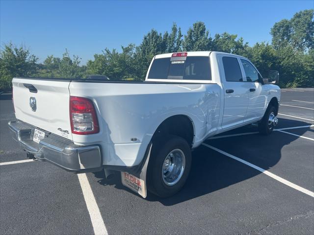 2024 RAM 3500 Tradesman Crew Cab 4x4 8 Box