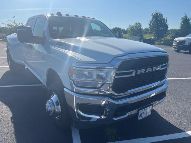 2024 RAM 3500 Tradesman Crew Cab 4x4 8 Box