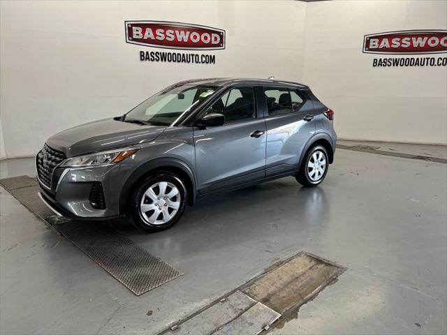 2024 Nissan Kicks S Xtronic CVT