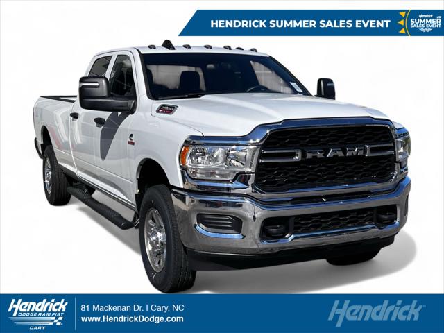 2024 RAM 2500 Tradesman Crew Cab 4x4 8 Box