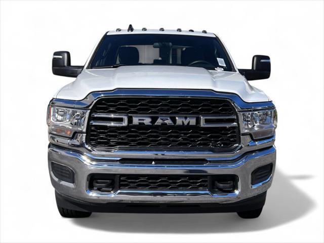 2024 RAM 2500 Tradesman Crew Cab 4x4 8 Box