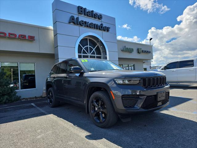 2023 Jeep Grand Cherokee Altitude 4x4