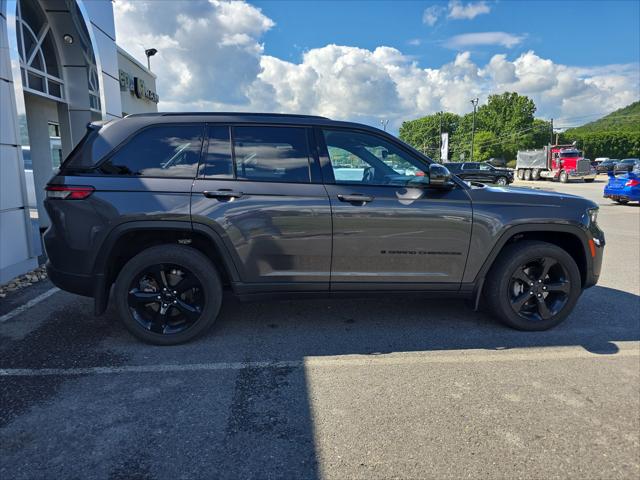 2023 Jeep Grand Cherokee Altitude 4x4