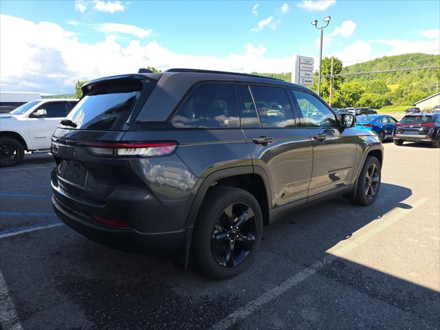 2023 Jeep Grand Cherokee Altitude 4x4