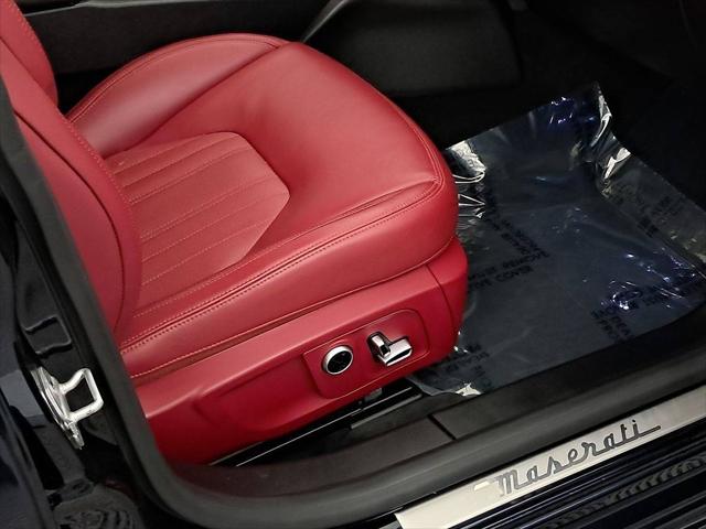 2022 Maserati Ghibli Modena Q4