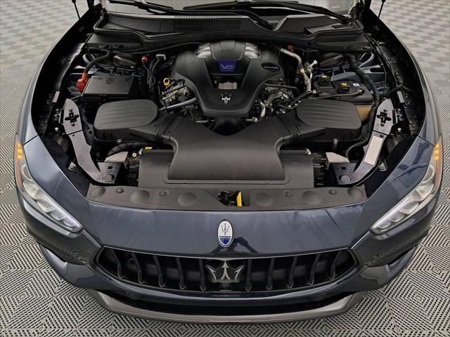 2022 Maserati Ghibli Modena Q4