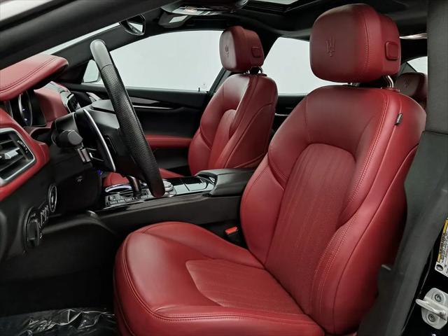 2022 Maserati Ghibli Modena Q4