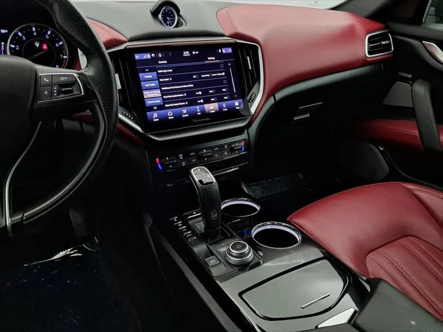 2022 Maserati Ghibli Modena Q4