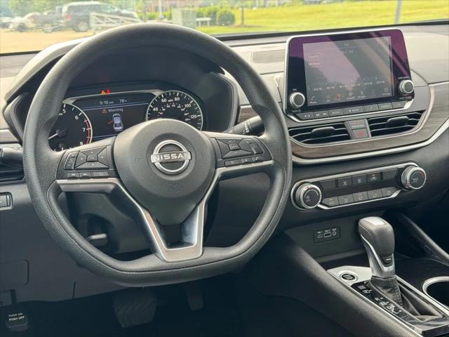 2024 Nissan Altima SV FWD