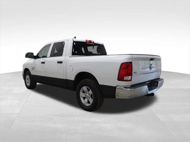 2022 RAM 1500 Classic SLT Crew Cab 4x2 57 Box