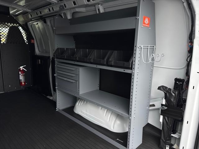 2025 Chevrolet Express 2500