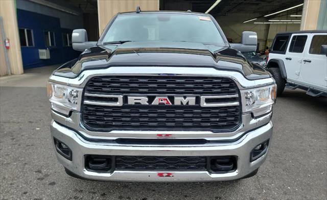 2024 RAM 2500 Big Horn Crew Cab 4x4 64 Box