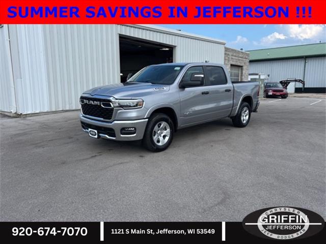 2025 RAM Ram 1500 RAM 1500 BIG HORN CREW CAB 4X4 57 BOX