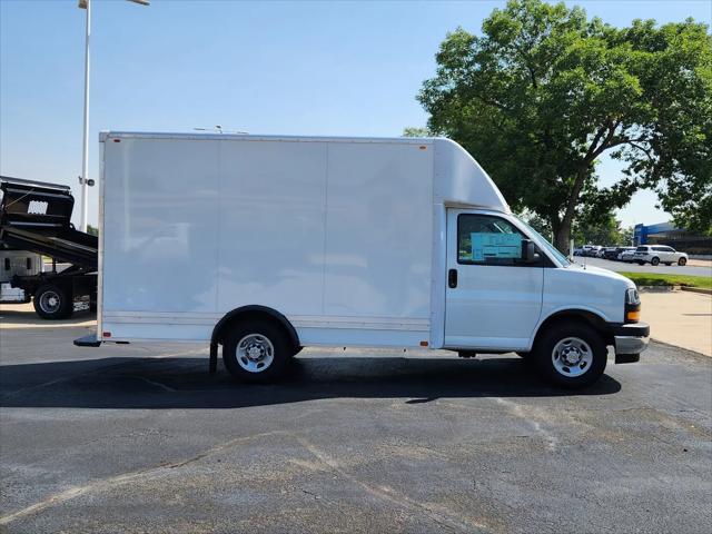 2025 Chevrolet Express Cutaway Work Van