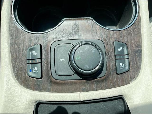 2023 GMC Acadia AWD Denali