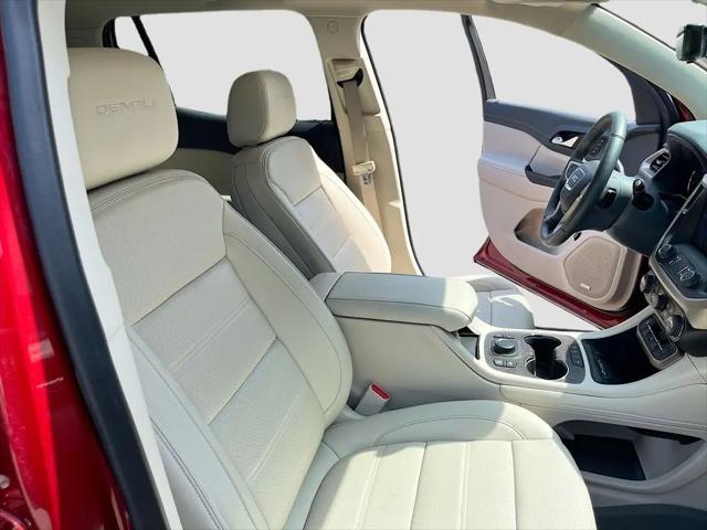 2023 GMC Acadia AWD Denali