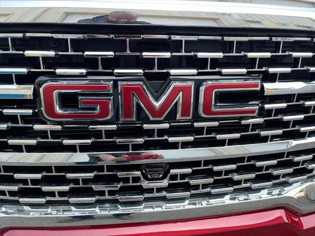 2023 GMC Acadia AWD Denali