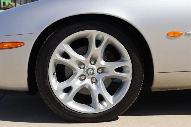 2004 Jaguar XK8 Standard