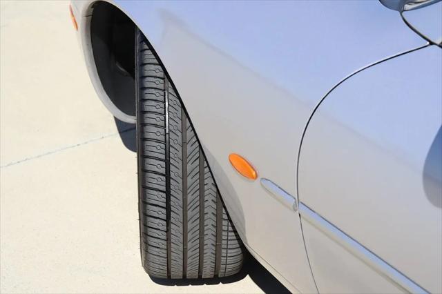 2004 Jaguar XK8 Standard
