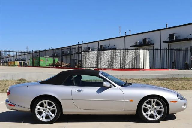 2004 Jaguar XK8 Standard