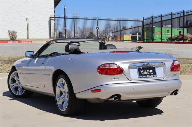 2004 Jaguar XK8 Standard