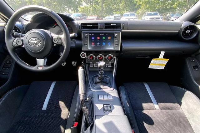 2025 Toyota GR86 Premium