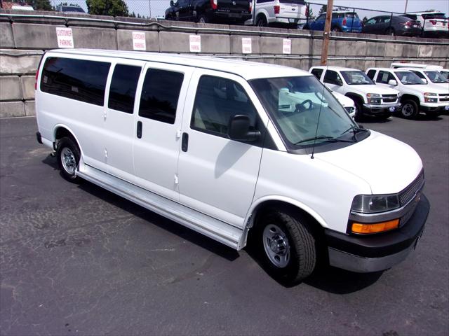 2016 Chevrolet Express LT