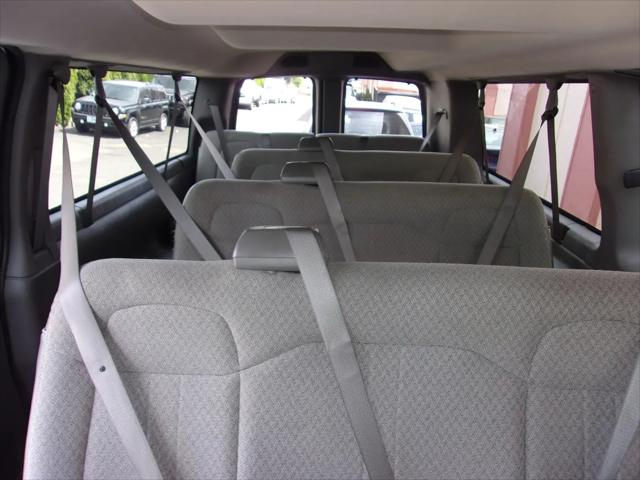 2016 Chevrolet Express LT