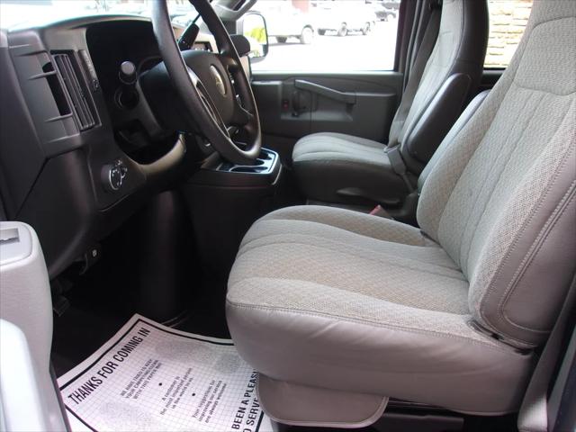 2016 Chevrolet Express LT