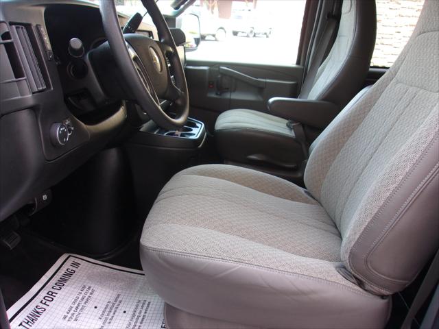 2016 Chevrolet Express LT