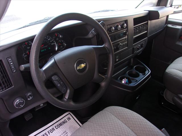 2016 Chevrolet Express LT