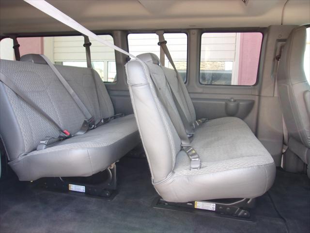 2016 Chevrolet Express LT