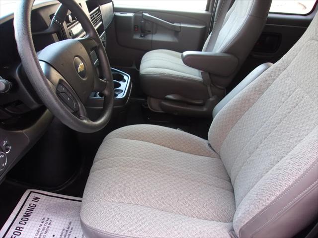 2016 Chevrolet Express LT