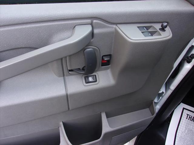 2016 Chevrolet Express LT
