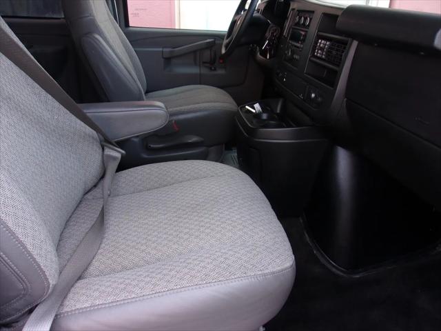 2016 Chevrolet Express LT