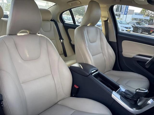 2016 Volvo S60 T5 Drive-E Premier