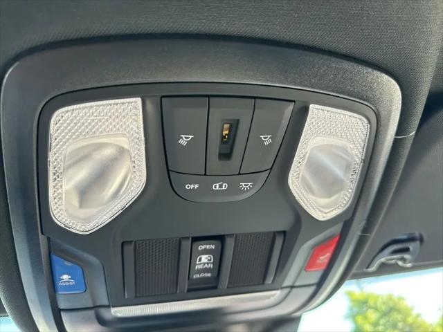2025 Ram 2500 Tradesman Crew Cab 4x4 6'4" Box