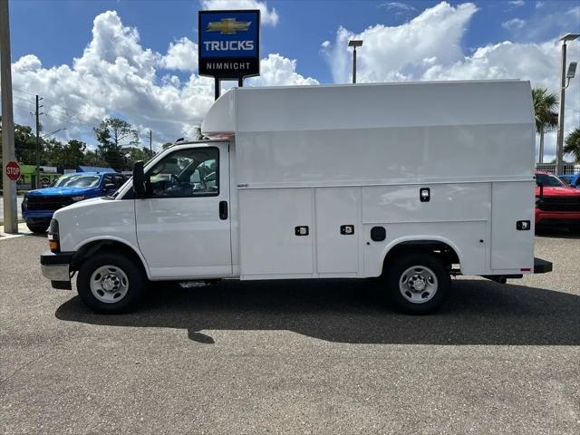 2025 Chevrolet Express Cutaway Work Van